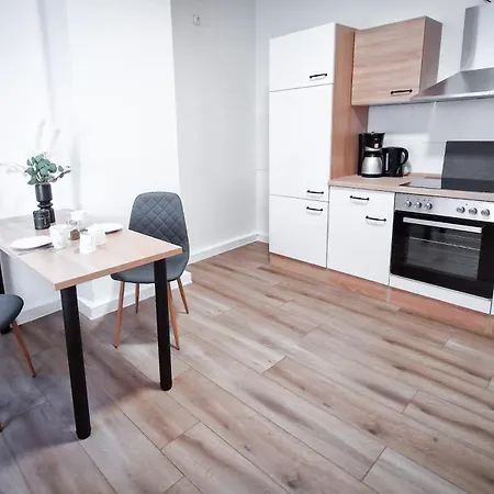 Apartment Grosszuegige Altstadtwohnung Lara Fuer 6 Personen Weissenfels