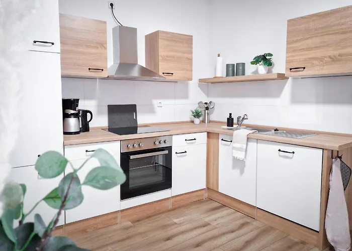 Grosszuegige Altstadtwohnung Lara Fuer 6 Personen Weißenfels